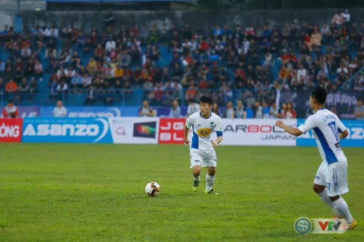 Tổng hợp vòng 14 Nuti Café V.League 2018: CLB Hà Nội đứt mạch bất bại - Ảnh 2.