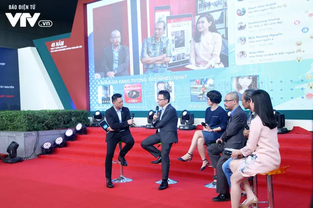 Bữa trưa vui vẻ cùng những người làm báo tại Hội báo Toàn quốc 2018 - Ảnh 5. Bữa trưa vui vẻ cùng những người làm báo tại Hội báo Toàn quốc 2018 - Ảnh 5.