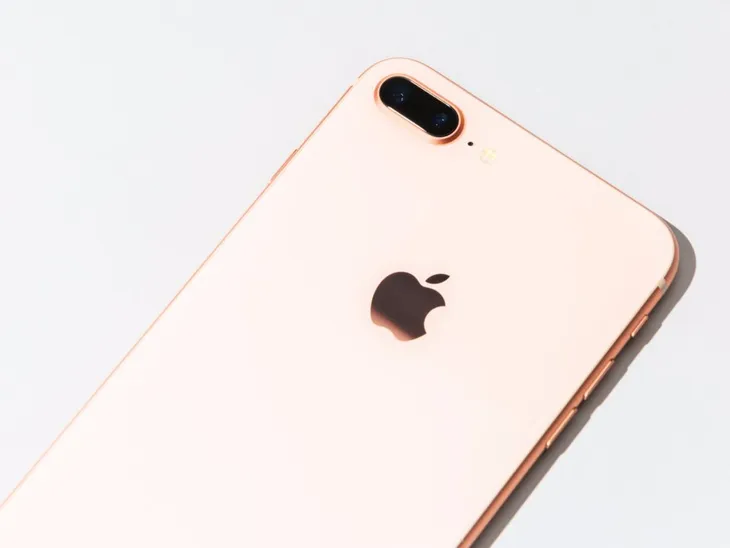 10 mẫu smartphone tốt nhất thế giới: iPhone X tụt hạng thê thảm - Ảnh 3.
