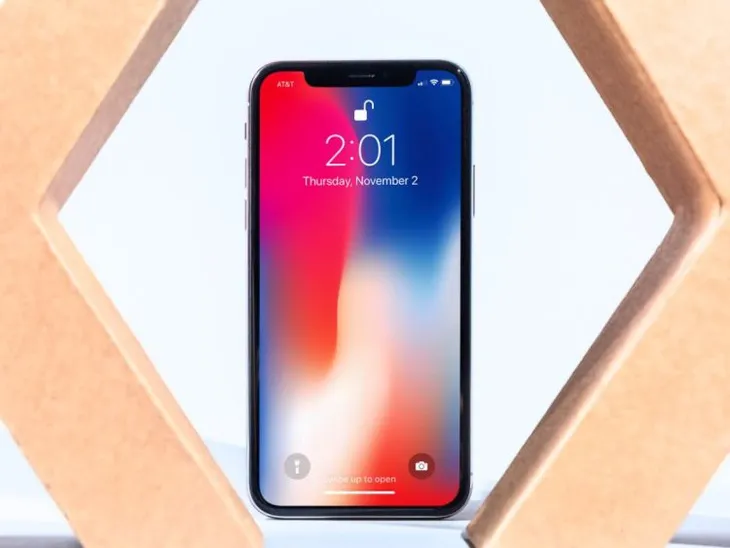 10 mẫu smartphone tốt nhất thế giới: iPhone X tụt hạng thê thảm - Ảnh 4.