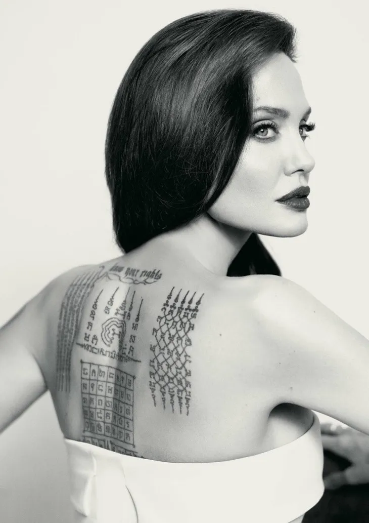 Đã mắt với hình xăm của Angelina Jolie - Ảnh 4. Đã mắt với hình xăm của Angelina Jolie - Ảnh 4.