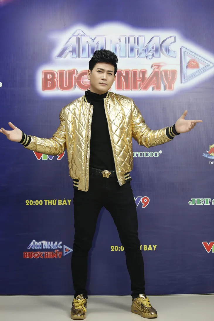 Quách Thành Danh mở mini show đầu năm tại Âm nhạc và Bước nhảy - Ảnh 1. Quách Thành Danh mở mini show đầu năm tại Âm nhạc và Bước nhảy - Ảnh 1.