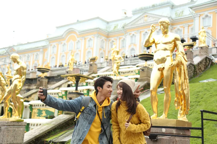 Nhã Phương yêu con trai người tình cũ của bố - Ảnh 1. Nhã Phương yêu con trai người tình cũ của bố - Ảnh 1.