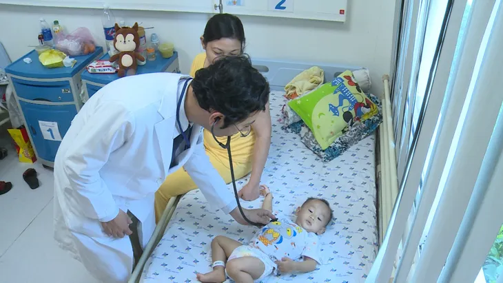 TP.HCM: Cảnh báo sốc do sốt xuất huyết dù mới đầu mùa - Ảnh 2. TP.HCM: Cảnh báo sốc do sốt xuất huyết dù mới đầu mùa - Ảnh 2.