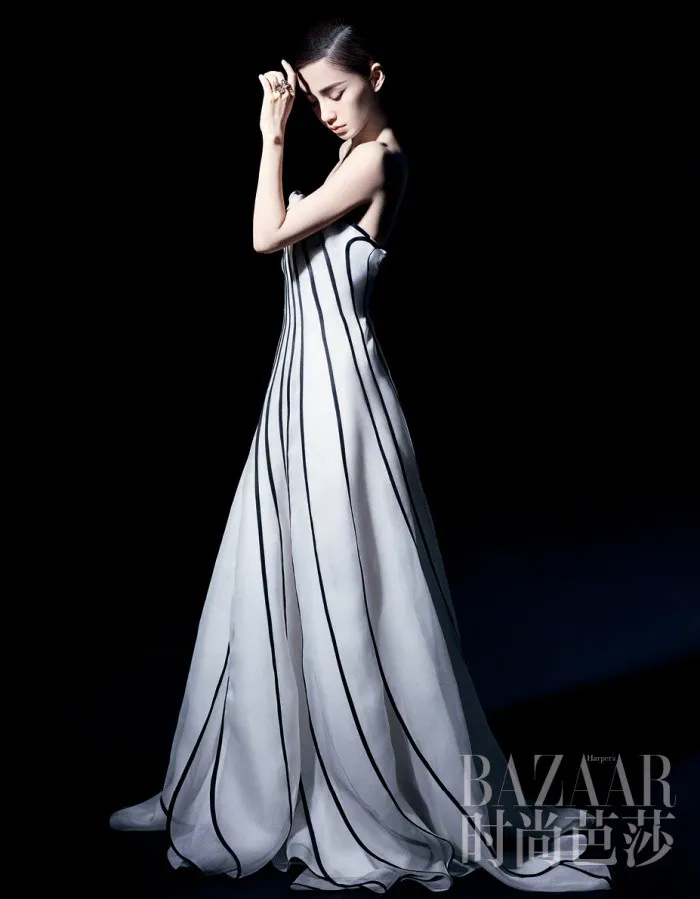 Angelababy mong manh tựa sương khói - Ảnh 6. Angelababy mong manh tựa sương khói - Ảnh 6.