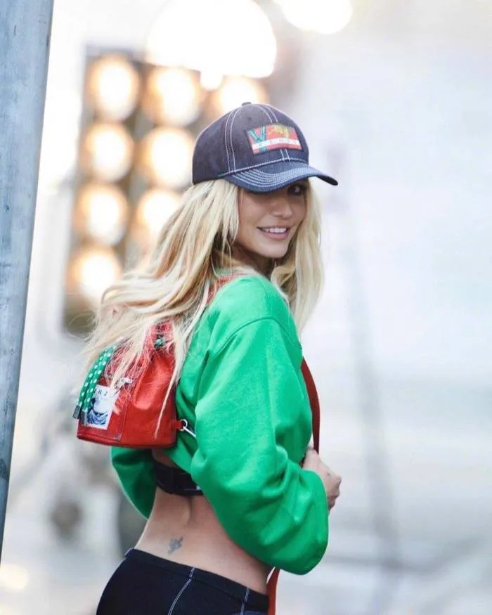 Britney Spears thon gọn bất ngờ - Ảnh 6. Britney Spears thon gọn bất ngờ - Ảnh 6.