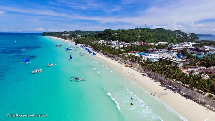 Thiên đường biển đảo Boracay có thể đóng cửa từ 26/4 - Ảnh 2. Thiên đường biển đảo Boracay có thể đóng cửa từ 26/4 - Ảnh 2.