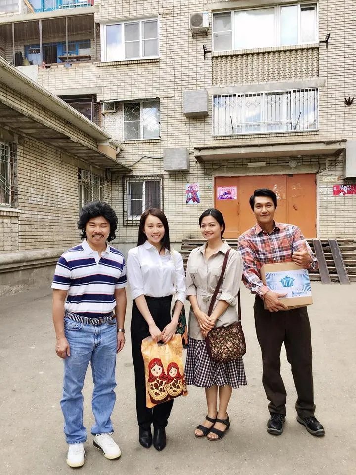 Dàn diễn viên Tình khúc Bạch Dương tươi rói trong loạt ảnh hậu trường - Ảnh 6. Dàn diễn viên Tình khúc Bạch Dương tươi rói trong loạt ảnh hậu trường - Ảnh 6.