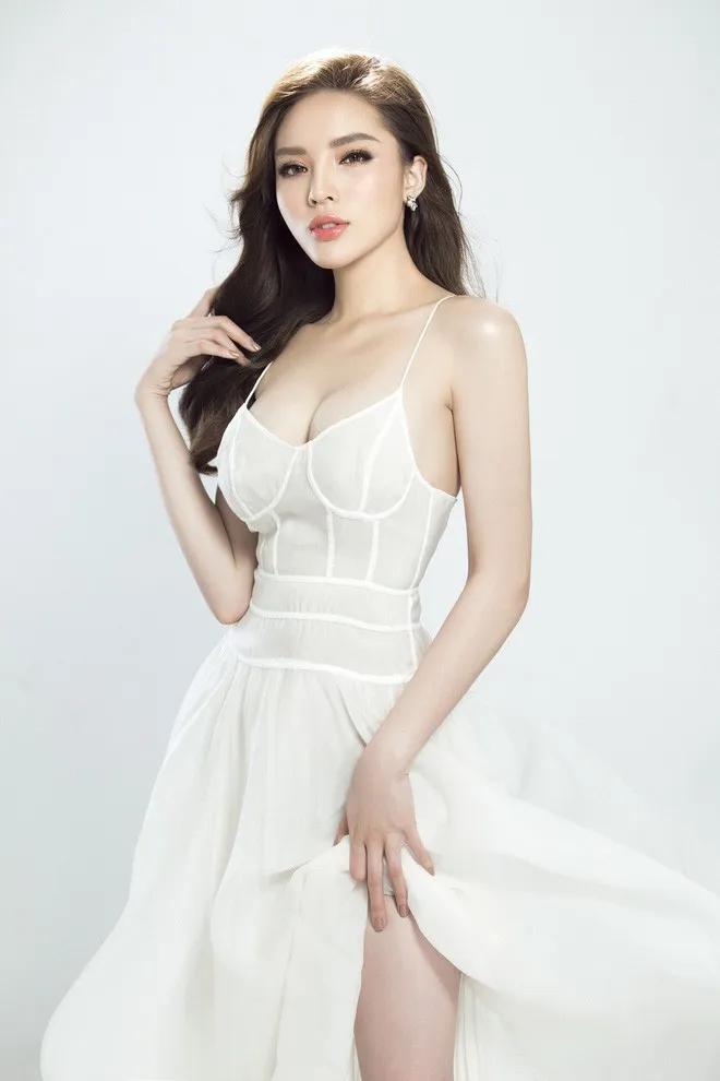 Hoa hậu Kỳ Duyên nóng bỏng trong bộ ảnh mới - Ảnh 2. Hoa hậu Kỳ Duyên nóng bỏng trong bộ ảnh mới - Ảnh 2.