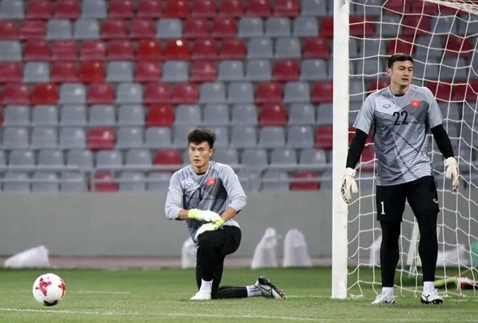 ẢNH: ĐT Việt Nam trong buổi tập làm quen sân thi đấu chính trước ĐT Jordan - Ảnh 9. ẢNH: ĐT Việt Nam trong buổi tập làm quen sân thi đấu chính trước ĐT Jordan - Ảnh 9.
