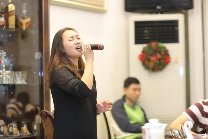 Thanh Lam, Trọng Tấn say sưa tập luyện tại nhà riêng NS Phú Quang - Ảnh 5. Thanh Lam, Trọng Tấn say sưa tập luyện tại nhà riêng NS Phú Quang - Ảnh 5.