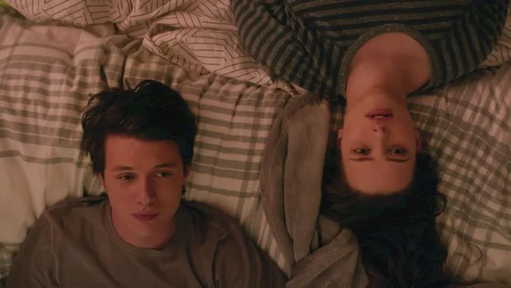 Phim đồng tính tuổi teen LOVE, SIMON ngọt ngào và rung động khán giả - Ảnh 1. Phim đồng tính tuổi teen LOVE, SIMON ngọt ngào và rung động khán giả - Ảnh 1.