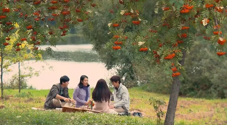 Tình khúc Bạch Dương: Quyên đòi chia tay, Hùng bất ngờ hôn Vân say đắm? - Ảnh 1. Tình khúc Bạch Dương: Quyên đòi chia tay, Hùng bất ngờ hôn Vân say đắm? - Ảnh 1.
