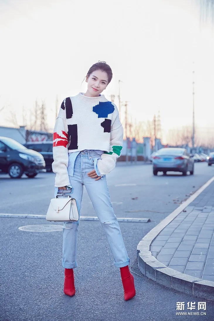 Lưu Đào - Mỹ nhân phim cổ trang Trung Quốc khoe sắc trên đường phố Paris - Ảnh 5. Lưu Đào - Mỹ nhân phim cổ trang Trung Quốc khoe sắc trên đường phố Paris - Ảnh 5.