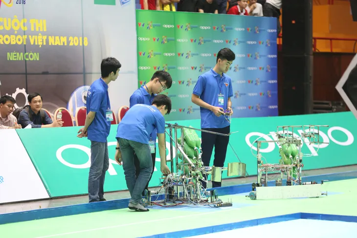 Robocon Việt Nam 2018: Một số đội tuyển gây ấn tượng ngay từ buổi thử sân - Ảnh 5. Robocon Việt Nam 2018: Một số đội tuyển gây ấn tượng ngay từ buổi thử sân - Ảnh 5.