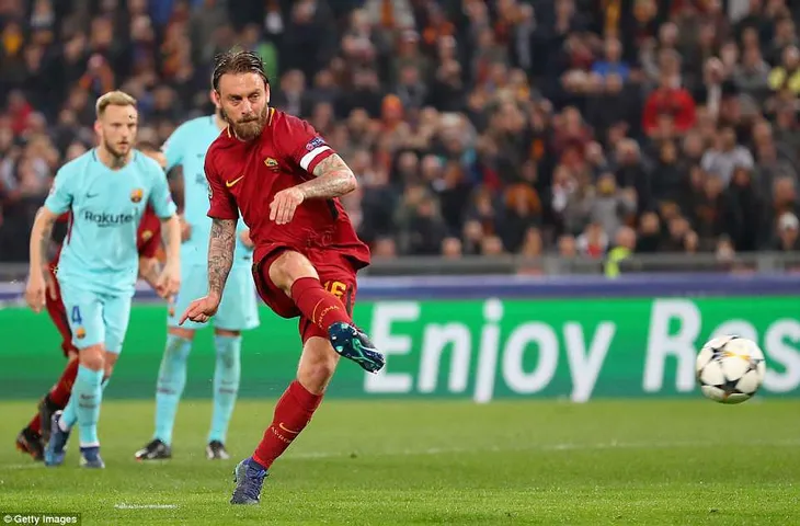 ẢNH: AS Roma ngược dòng không tưởng, loại Barcelona khỏi Champions League - Ảnh 8. ẢNH: AS Roma ngược dòng không tưởng, loại Barcelona khỏi Champions League - Ảnh 8.