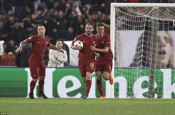 ẢNH: AS Roma ngược dòng không tưởng, loại Barcelona khỏi Champions League - Ảnh 9. ẢNH: AS Roma ngược dòng không tưởng, loại Barcelona khỏi Champions League - Ảnh 9.