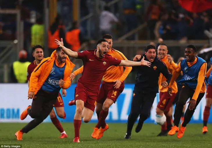 ẢNH: AS Roma ngược dòng không tưởng, loại Barcelona khỏi Champions League - Ảnh 12. ẢNH: AS Roma ngược dòng không tưởng, loại Barcelona khỏi Champions League - Ảnh 12.