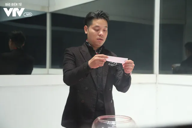 Dương Trần Nghĩa bảnh bao bên hai người đẹp VTV - Ảnh 3. Dương Trần Nghĩa bảnh bao bên hai người đẹp VTV - Ảnh 3.