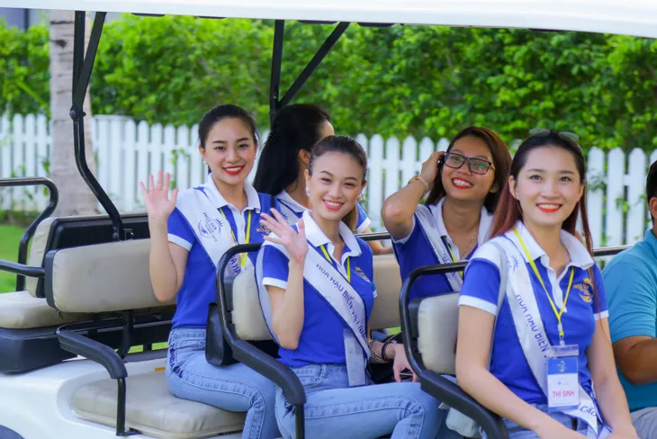 Thí sinh Hoa hậu Biển Việt Nam toàn cầu 2018 rạng ngời tại Phú Quốc - Ảnh 1. Thí sinh Hoa hậu Biển Việt Nam toàn cầu 2018 rạng ngời tại Phú Quốc - Ảnh 1.