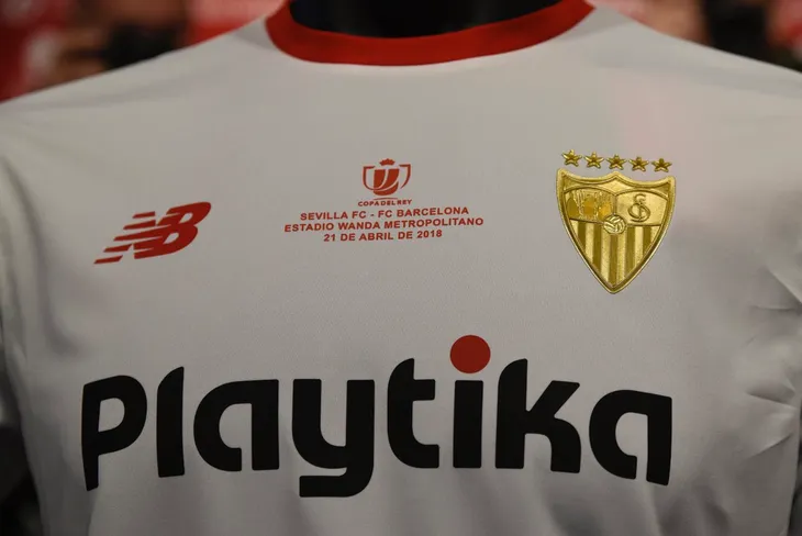 Sevilla sẽ ra mắt trang phục thi đấu đặc biệt - Ảnh 2. Sevilla sẽ ra mắt trang phục thi đấu đặc biệt - Ảnh 2.