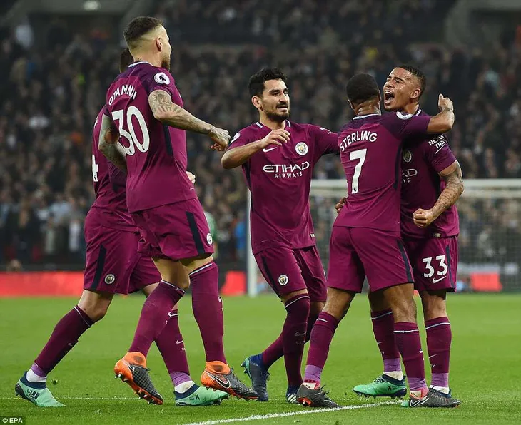 Hàng loạt kỷ lục của tân vương Ngoại hạng Anh Man City - Ảnh 1. Hàng loạt kỷ lục của tân vương Ngoại hạng Anh Man City - Ảnh 1.