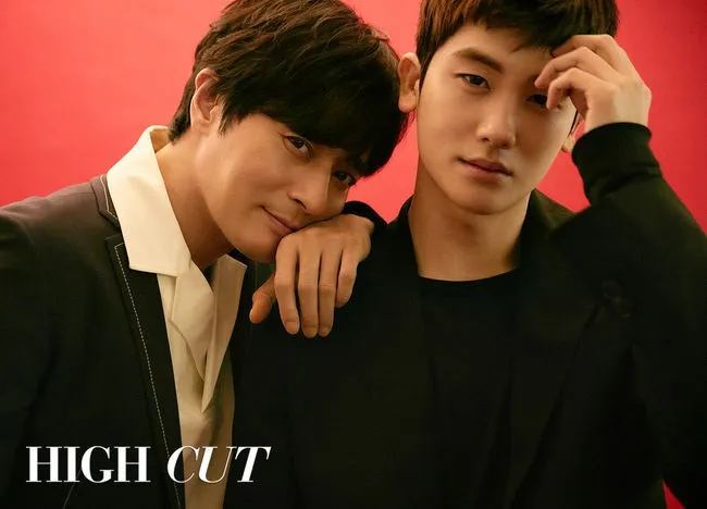 Park Hyung Sik và Jang Dong Gun khoe vẻ lãng tử cực cuốn hút - Ảnh 1. Park Hyung Sik và Jang Dong Gun khoe vẻ lãng tử cực cuốn hút - Ảnh 1.