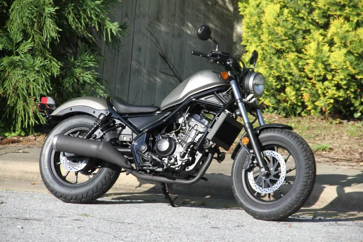 Honda Rebel 300:Ngã lòng ngay từ cái nhìn đầu tiên - Ảnh 2. Honda Rebel 300:Ngã lòng ngay từ cái nhìn đầu tiên - Ảnh 2.