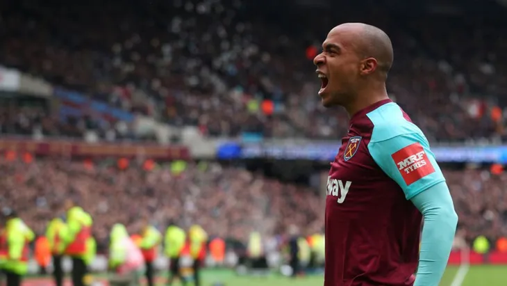 Đội hình tiêu biểu vòng 32 Ngoại hạng Anh: Song sát Sanchez, Alli  - Ảnh 9.