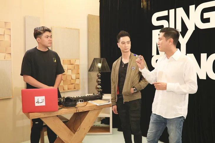 “Nhạc sĩ của Chi Pu” tiếp tục gây sốt ở Sing My Song - Ảnh 1. “Nhạc sĩ của Chi Pu” tiếp tục gây sốt ở Sing My Song - Ảnh 1.