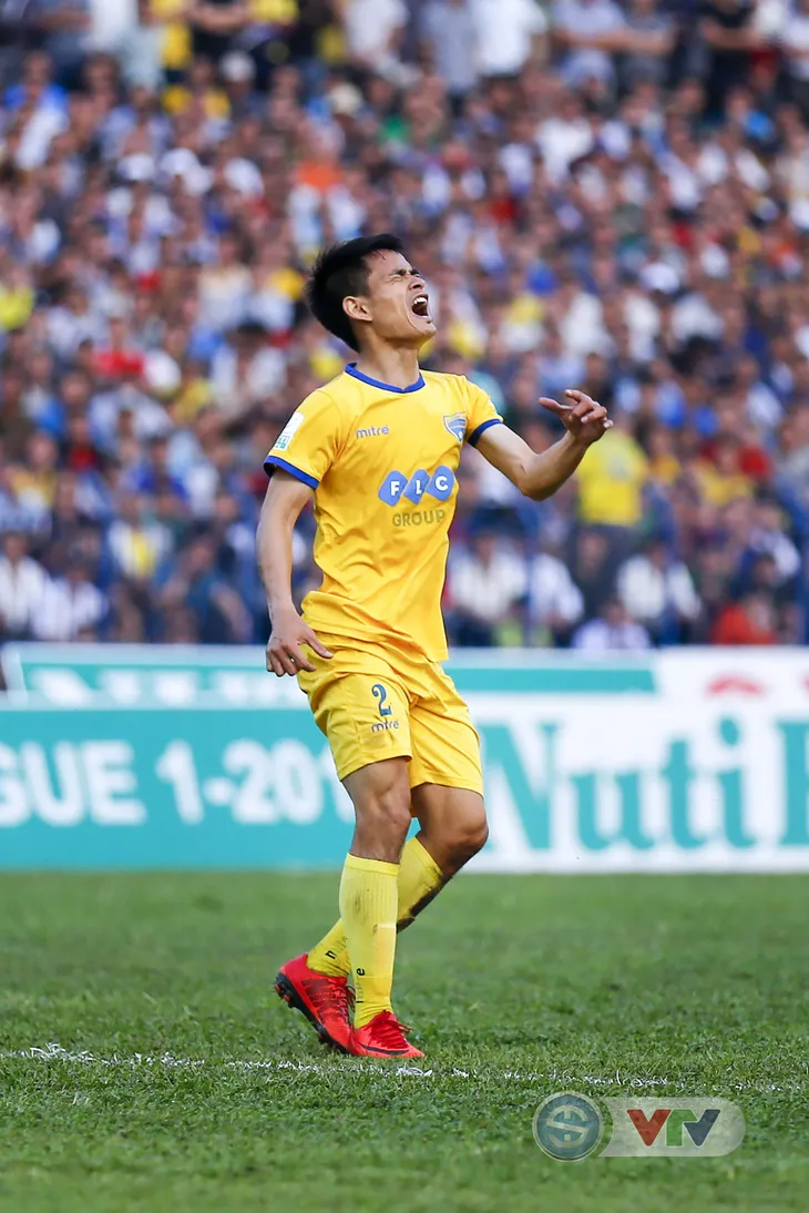 ẢNH: FLC Thanh Hóa giành trọn 3 điểm trước SLNA - Ảnh 11. ẢNH: FLC Thanh Hóa giành trọn 3 điểm trước SLNA - Ảnh 11.