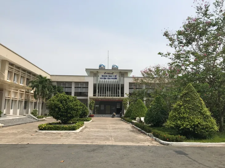 Phát nhầm thuốc phá thai cho 3 bà bầu ở Tiền Giang: Do lỗi phần mềm? - Ảnh 2. Phát nhầm thuốc phá thai cho 3 bà bầu ở Tiền Giang: Do lỗi phần mềm? - Ảnh 2.