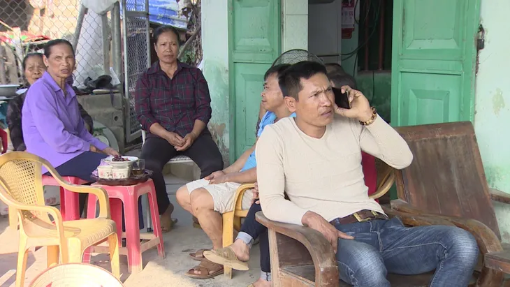 Gặp người tài xế bẻ lái cứu 2 nữ sinh trên đường trong Café Sáng với VTV3 hôm nay (3/4) - Ảnh 3. Gặp người tài xế bẻ lái cứu 2 nữ sinh trên đường trong Café Sáng với VTV3 hôm nay (3/4) - Ảnh 3.