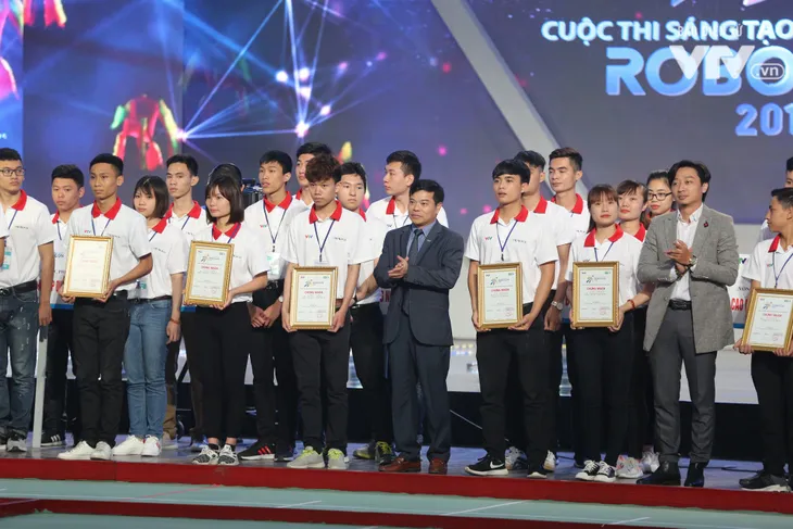 Vòng loại Robocon Việt Nam 2018 chính thức khởi tranh - Ảnh 7. Vòng loại Robocon Việt Nam 2018 chính thức khởi tranh - Ảnh 7.