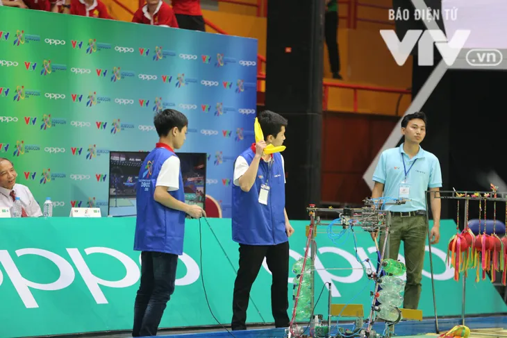 Robocon Việt Nam 2018: Nhiều kỷ lục được xác lập trong ngày thi đấu đầu tiên - Ảnh 25. Robocon Việt Nam 2018: Nhiều kỷ lục được xác lập trong ngày thi đấu đầu tiên - Ảnh 25.