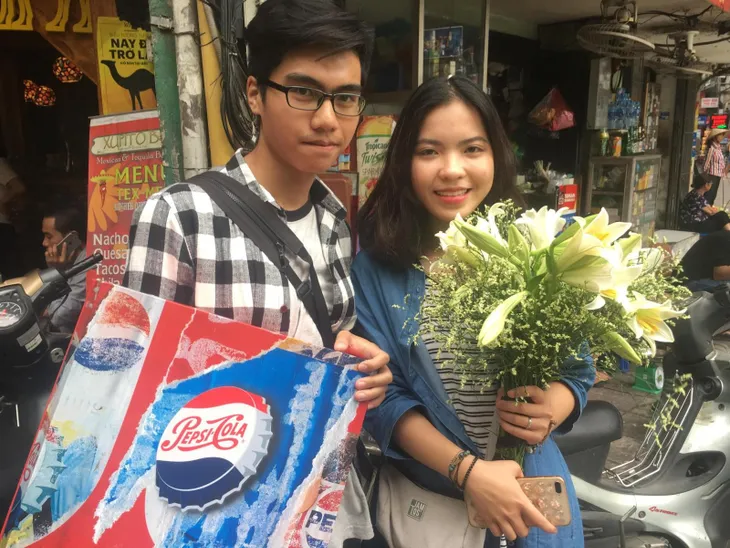 “Lật tung” cả Hà Nội vì hộp quà chất Pepsi - Ảnh 2. “Lật tung” cả Hà Nội vì hộp quà chất Pepsi - Ảnh 2.