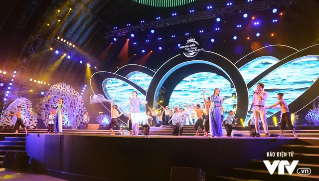 Top 40 Hoa hậu Biển Việt Nam toàn cầu 2018 rạng rỡ trong buổi tổng duyệt trước đêm chung kết - Ảnh 14. Top 40 Hoa hậu Biển Việt Nam toàn cầu 2018 rạng rỡ trong buổi tổng duyệt trước đêm chung kết - Ảnh 14.