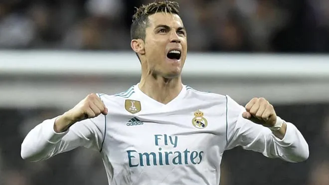HLV Wenger được đền bù 9 triệu bảng, Ronaldo sắp được tăng lương - Ảnh 1. HLV Wenger được đền bù 9 triệu bảng, Ronaldo sắp được tăng lương - Ảnh 1.