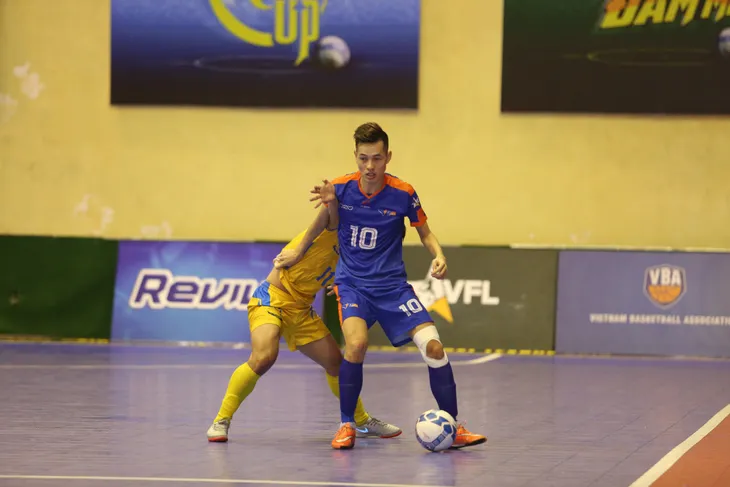 Hanoi Buffaloes vô địch Giải futsal VFL Cup 2018 - Ảnh 1. Hanoi Buffaloes vô địch Giải futsal VFL Cup 2018 - Ảnh 1.