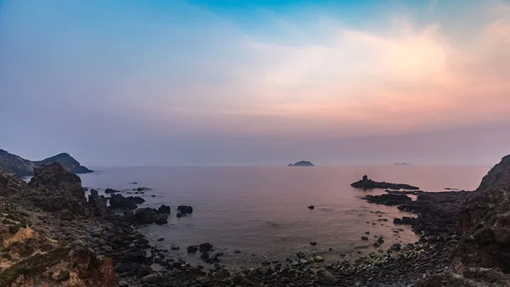 Eo Gió - nơi ngắm bình minh đẹp nhất Việt Nam - Ảnh 6. Eo Gió - nơi ngắm bình minh đẹp nhất Việt Nam - Ảnh 6.