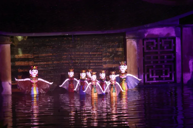 Sân khấu Tinh hoa Bắc bộ - The Quintessence of Tonkin: Gạn đục khơi trong để du khách hiểu và yêu văn hóa Việt - Ảnh 4. Sân khấu Tinh hoa Bắc bộ - The Quintessence of Tonkin: Gạn đục khơi trong để du khách hiểu và yêu văn hóa Việt - Ảnh 4.