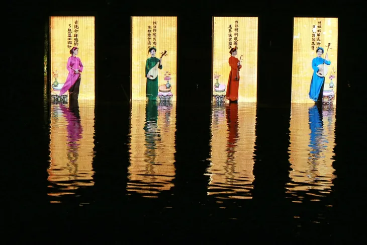 Sân khấu Tinh hoa Bắc bộ - The Quintessence of Tonkin: Gạn đục khơi trong để du khách hiểu và yêu văn hóa Việt - Ảnh 6. Sân khấu Tinh hoa Bắc bộ - The Quintessence of Tonkin: Gạn đục khơi trong để du khách hiểu và yêu văn hóa Việt - Ảnh 6.