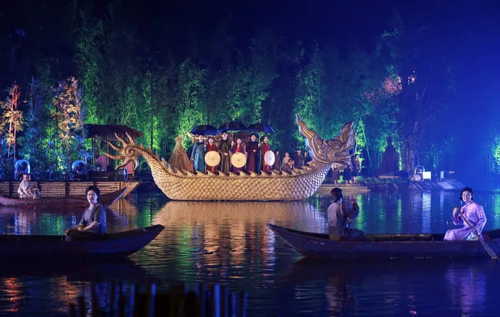 Sân khấu Tinh hoa Bắc bộ - The Quintessence of Tonkin: Gạn đục khơi trong để du khách hiểu và yêu văn hóa Việt - Ảnh 10. Sân khấu Tinh hoa Bắc bộ - The Quintessence of Tonkin: Gạn đục khơi trong để du khách hiểu và yêu văn hóa Việt - Ảnh 10.