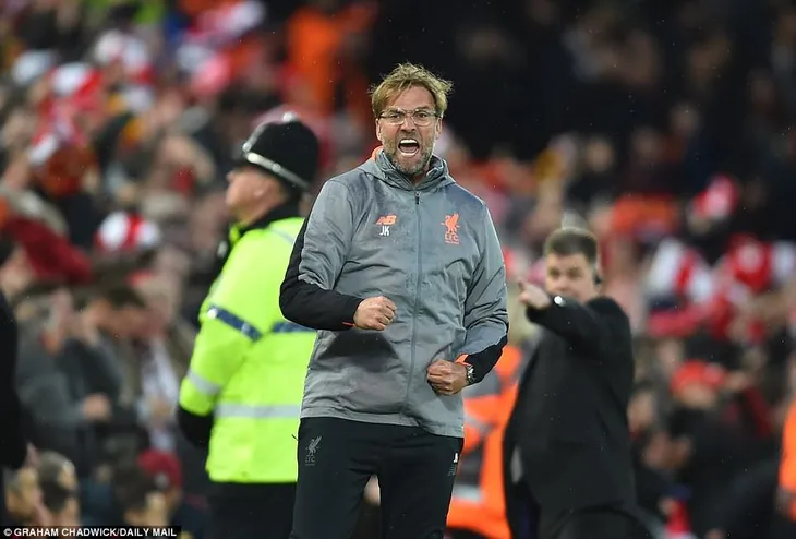 ẢNH: Nhìn lại trận thắng 5-2 của Liverpool trước AS Roma - Ảnh 6. ẢNH: Nhìn lại trận thắng 5-2 của Liverpool trước AS Roma - Ảnh 6.