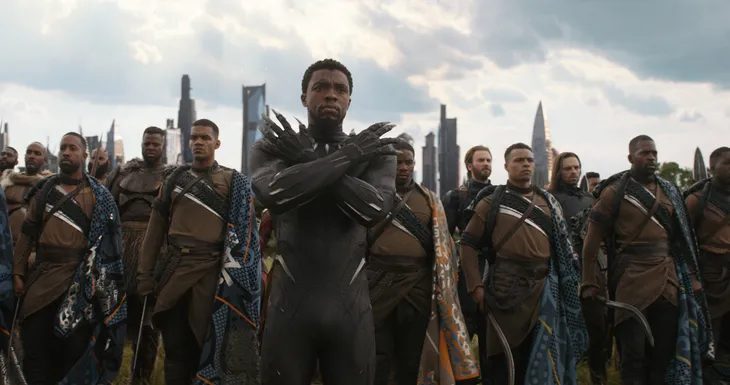 Avengers: Cuộc Chiến Vô Cực lập kỷ lục số vé bán sớm tại Việt Nam - Ảnh 2. Avengers: Cuộc Chiến Vô Cực lập kỷ lục số vé bán sớm tại Việt Nam - Ảnh 2.