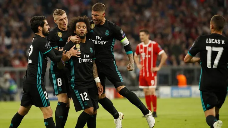 Bayern Munich đã tặng cho Real Madrid hai bàn thắng - Ảnh 1. Bayern Munich đã tặng cho Real Madrid hai bàn thắng - Ảnh 1.