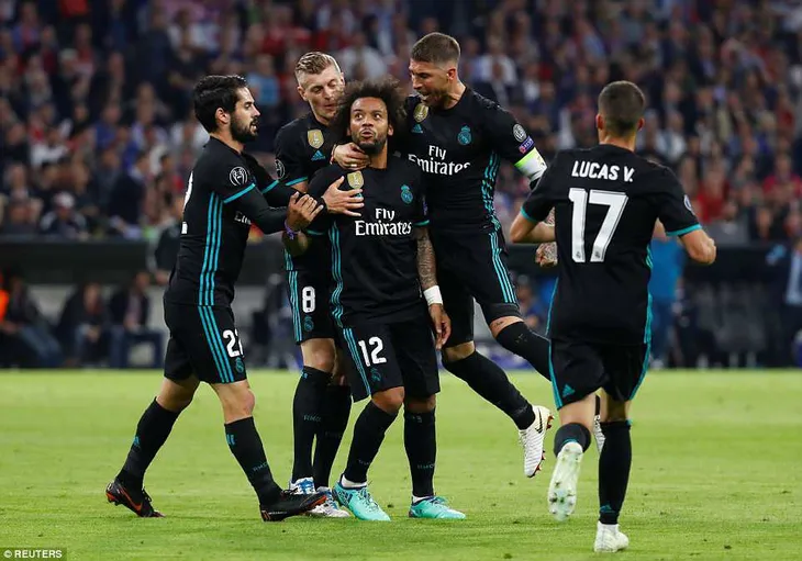 Mờ nhạt trước Bayern, Ronaldo vẫn lập kỳ tích - Ảnh 1. Mờ nhạt trước Bayern, Ronaldo vẫn lập kỳ tích - Ảnh 1.
