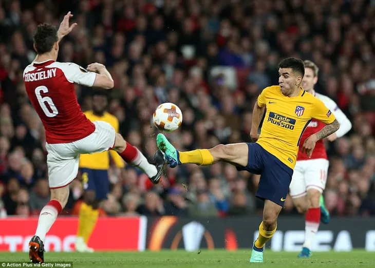 ẢNH: Nhìn lại trận hòa đáng tiếc của Arsenal trước Atletico Madrid - Ảnh 16. ẢNH: Nhìn lại trận hòa đáng tiếc của Arsenal trước Atletico Madrid - Ảnh 16.