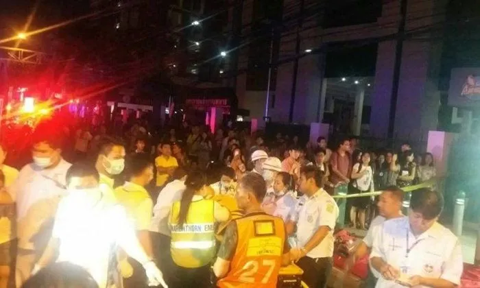 Hiện trường vụ cháy chung cư ở Bangkok khiến 3 người thiệt mạng và 60 người bị thương - Ảnh 8. Hiện trường vụ cháy chung cư ở Bangkok khiến 3 người thiệt mạng và 60 người bị thương - Ảnh 8.