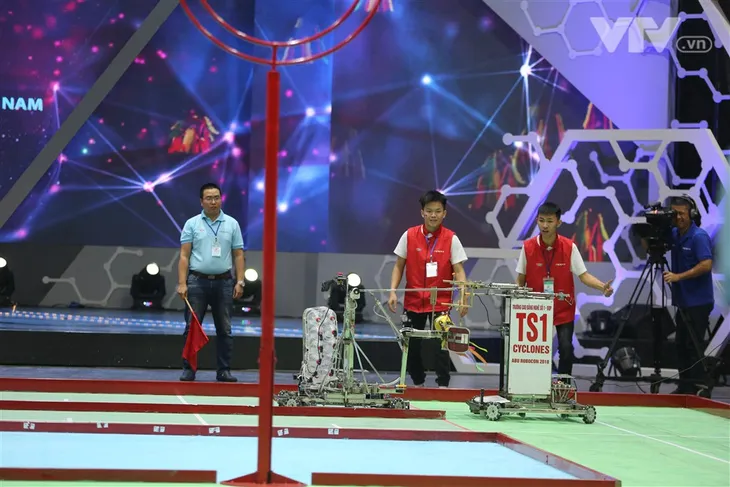 Những đội tuyển không ai muốn đối đầu tại Robocon Việt Nam 2018 - Ảnh 1. Những đội tuyển không ai muốn đối đầu tại Robocon Việt Nam 2018 - Ảnh 1.